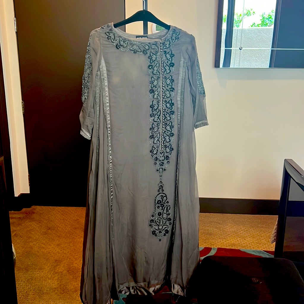 Nomi Ansari Outfit